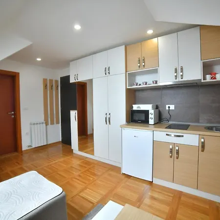 Apartman Nena La Vida *